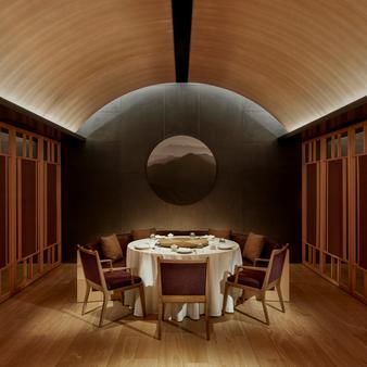 Lazhu - Semi - Private Dining