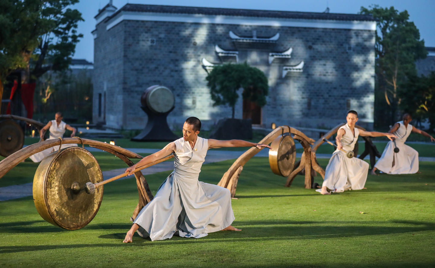 Amanyangyun, U-Theatre Performance